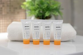 Retro-style Apartment Warsaw by Renters