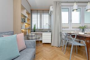 Retro-style Apartment Warsaw by Renters