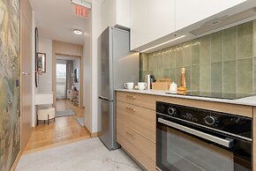 Retro-style Apartment Warsaw by Renters