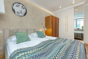 Retro-style Apartment Warsaw by Renters