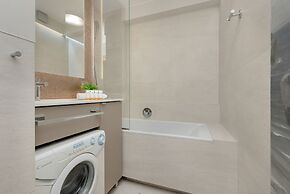 Retro-style Apartment Warsaw by Renters