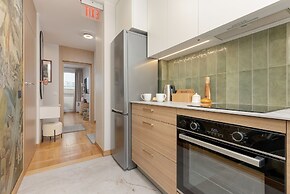 Retro-style Apartment Warsaw by Renters