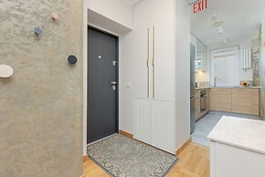 Retro-style Apartment Warsaw by Renters