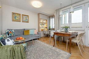 Retro-style Apartment Warsaw by Renters