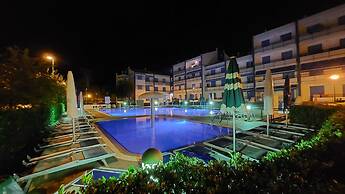 Luminous Flat With Balcony