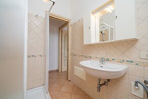 Residence with pool in Cala Girgolu