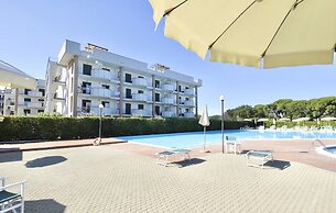 Residence with pool in San Vincenzo