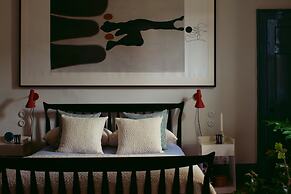 The Townhouse by 8 Holland Street