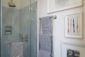 The Townhouse by 8 Holland Street