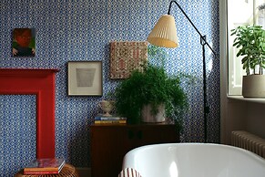 The Townhouse by 8 Holland Street