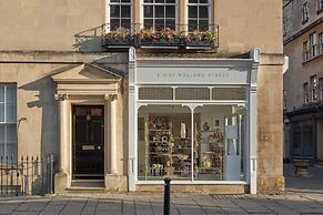 The Townhouse by 8 Holland Street