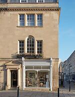 The Townhouse by 8 Holland Street