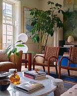 The Townhouse by 8 Holland Street