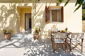 Casa Alta with mountain views