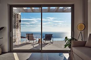 Etheria Luxury Villas & Suites