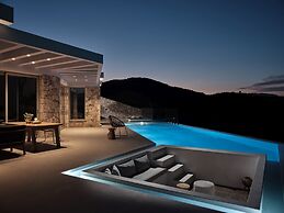 Etheria Luxury Villas & Suites