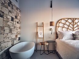 Etheria Luxury Villas & Suites