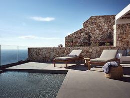 Etheria Luxury Villas & Suites