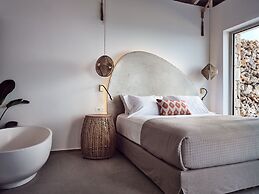 Etheria Luxury Villas & Suites