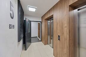 Krakowska Apartment by Renters Prestige