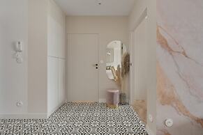 Krakowska Apartment by Renters Prestige