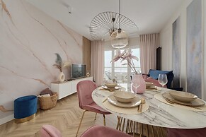 Krakowska Apartment by Renters Prestige