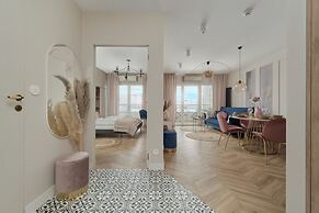 Krakowska Apartment by Renters Prestige