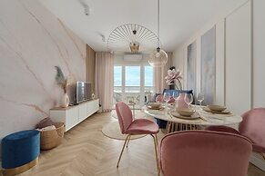Krakowska Apartment by Renters Prestige