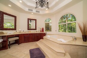 Harmon House in Herradura