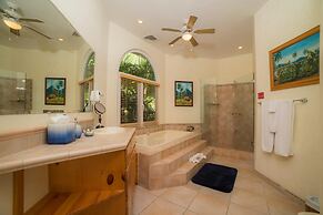 Harmon House in Herradura