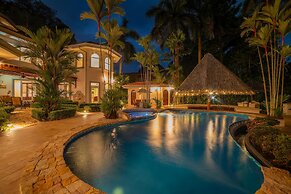 Harmon House in Herradura