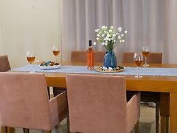 Giovanni City House near Chania Centre