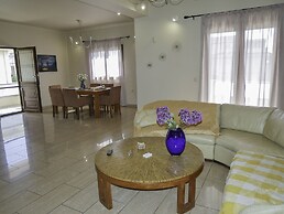 Giovanni City House near Chania Centre