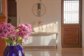 Giovanni City House near Chania Centre