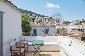 Bratsera Hotel Hydra