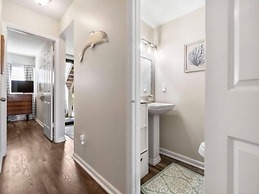 Good Vibes Carolina Beach 1 Bedroom Villa by RedAwning