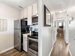 Good Vibes Carolina Beach 1 Bedroom Villa by RedAwning