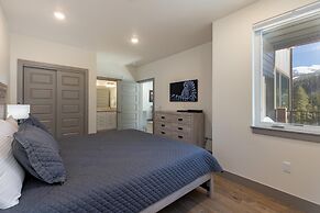 207 Clearwater Lofts 3 Bedroom Condo by RedAwning