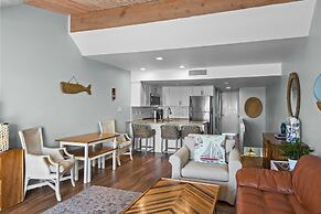 Coral Shores #4 3 Bedroom Condo by RedAwning