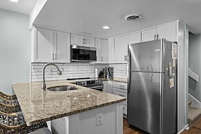 Coral Shores #4 3 Bedroom Condo by RedAwning