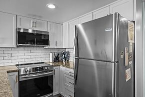 Coral Shores #4 3 Bedroom Condo by RedAwning