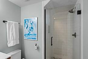 Coral Shores #4 3 Bedroom Condo by RedAwning