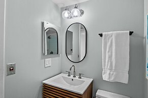 Coral Shores #4 3 Bedroom Condo by RedAwning