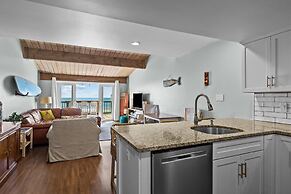 Coral Shores #4 3 Bedroom Condo by RedAwning