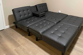 Painted Skies Upscale Getaway By Lake Burton!