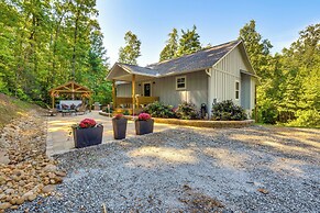 Painted Skies Upscale Getaway By Lake Burton!