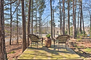 Family-friendly Lake Lanier Escape on 2 + Acres!