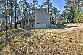 Family-friendly Lake Lanier Escape on 2 + Acres!