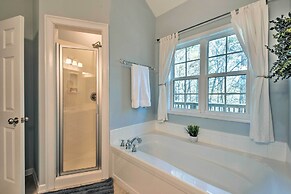 Family-friendly Lake Lanier Escape on 2 + Acres!