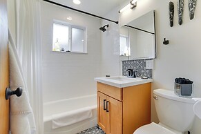 Seattle Vacation Home w/ Hot Tub: 5 Mi to Downtown